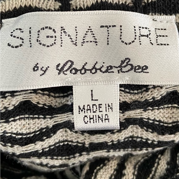 Robbie Bee - Gingham A-Line Dress (NWT) - Picture 4 of 5